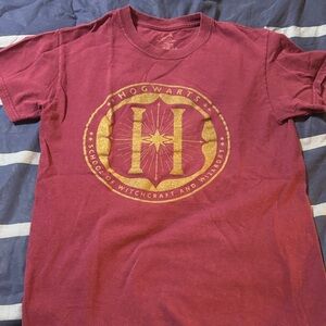 Hogwarts Burgundy Short Sleeve Tee
